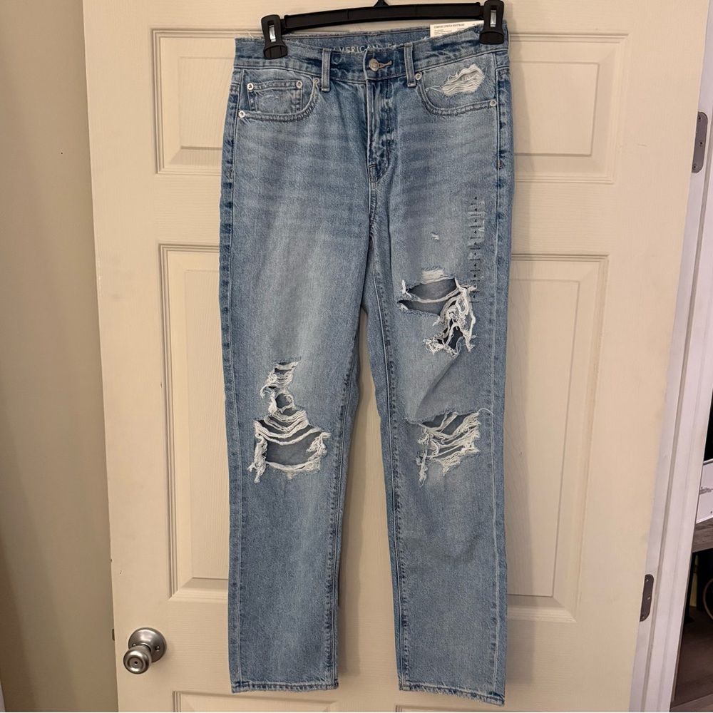 American Eagle - 90's Straight Distressed Blue Jeans